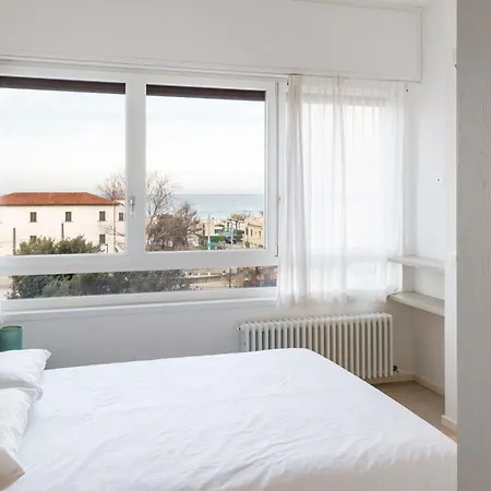 Luxury Blue Living Pescatore شقة