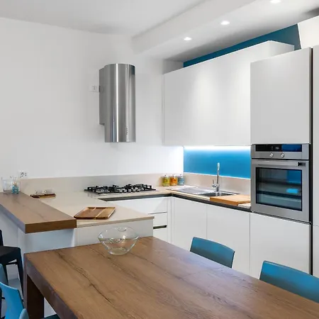 Luxury Blue Living Pescatore *